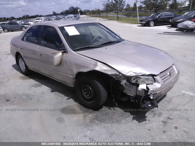 4T1BG22K7WU200157 - 1998 TOYOTA CAMRY CE/LE/XLE 米色 照片 1