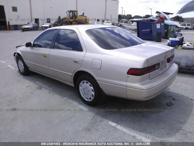 4T1BG22K7WU200157 - 1998 TOYOTA CAMRY CE/LE/XLE 米色 照片 3