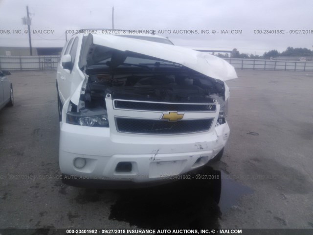 1GNSKAE0XER164318 - 2014 CHEVROLET TAHOE K1500 LS WHITE photo 6