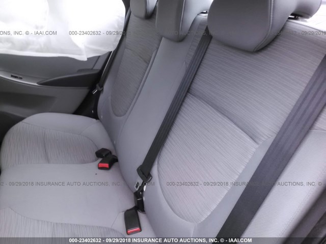 KMHCT4AE1GU063452 - 2016 HYUNDAI ACCENT SE SILVER photo 8