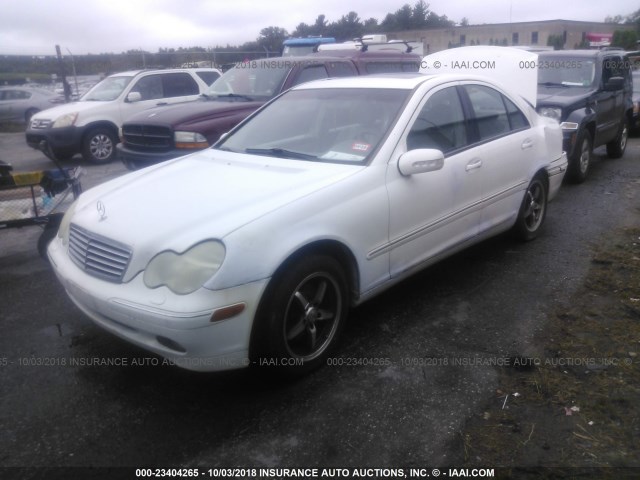 WDBRF84J63F373194 - 2003 MERCEDES-BENZ C 320 4MATIC WHITE photo 2