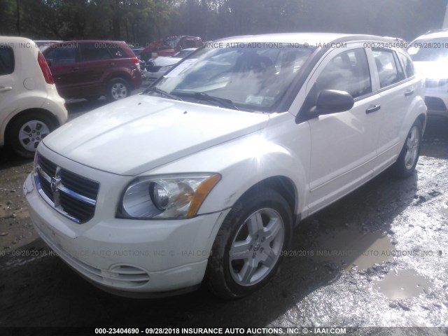 1B3HB48B38D687958 - 2008 DODGE CALIBER SXT WHITE photo 2