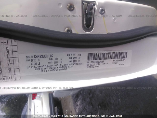 1B3HB48B38D687958 - 2008 DODGE CALIBER SXT WHITE photo 9