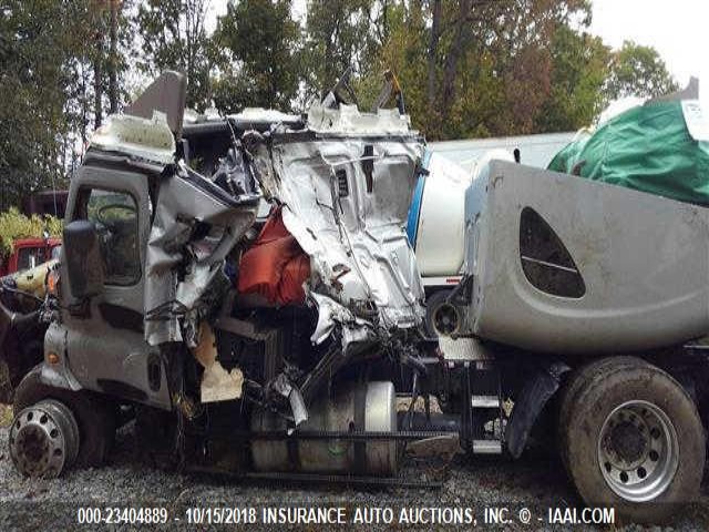 3AKJGLD54ESFN2159 - 2014 FREIGHTLINER CASCADIA 125  SILVER photo 5