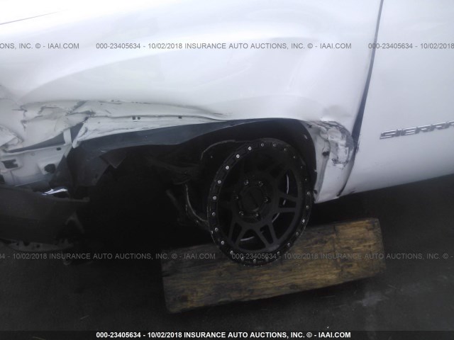 1GTN2TEA1DZ263313 - 2013 GMC SIERRA K1500 WHITE photo 6