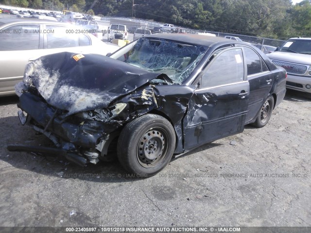 JTDBE32K253033047 - 2005 TOYOTA CAMRY LE/XLE/SE BLACK photo 2