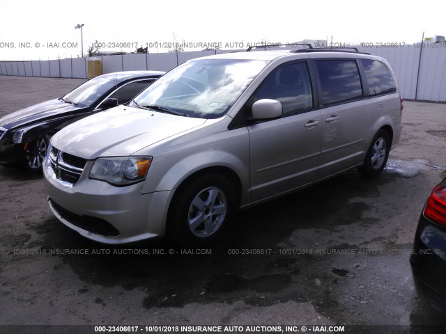 2C4RDGCG7DR576516 - 2013 DODGE GRAND CARAVAN SXT GOLD photo 2