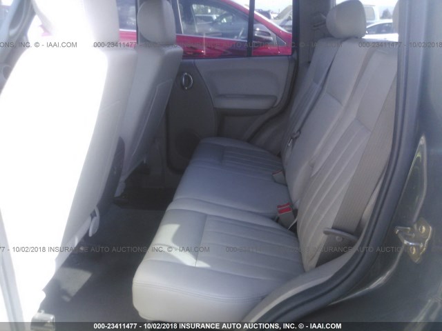 1J4GL38K15W537004 - 2005 JEEP LIBERTY RENEGADE GRAY photo 8