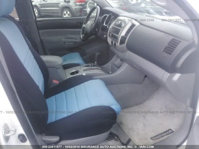 5TEJU62N45Z069074 - 2005 TOYOTA TACOMA DOUBLE CAB PRERUNNER WHITE photo 5