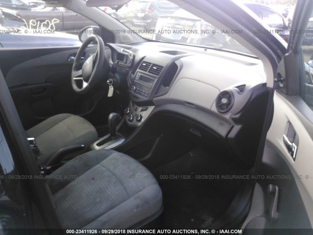 1G1JA5SH9C4140006 - 2012 CHEVROLET SONIC LS BLACK photo 5