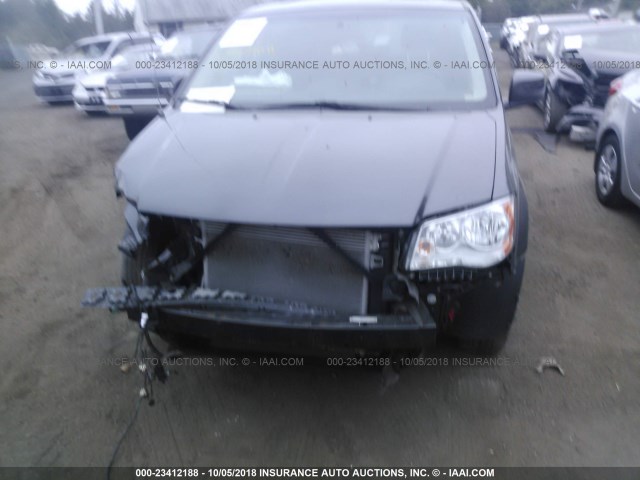 2C4RDGCG8GR179160 - 2016 DODGE GRAND CARAVAN SXT GRAY photo 6