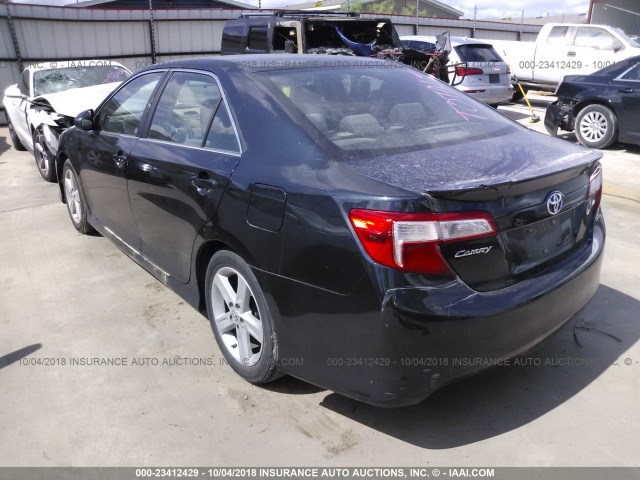 4T1BF1FK8EU329319 - 2014 TOYOTA CAMRY L/SE/LE/XLE 黑色 照片 3