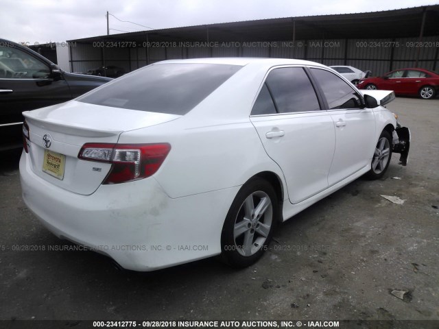 4T1BF1FKXCU151491 - 2012 TOYOTA CAMRY SE/LE/XLE WHITE photo 4