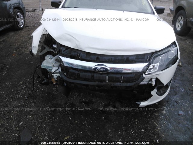 3FAHP0GA8CR344635 - 2012 FORD FUSION S WHITE photo 6