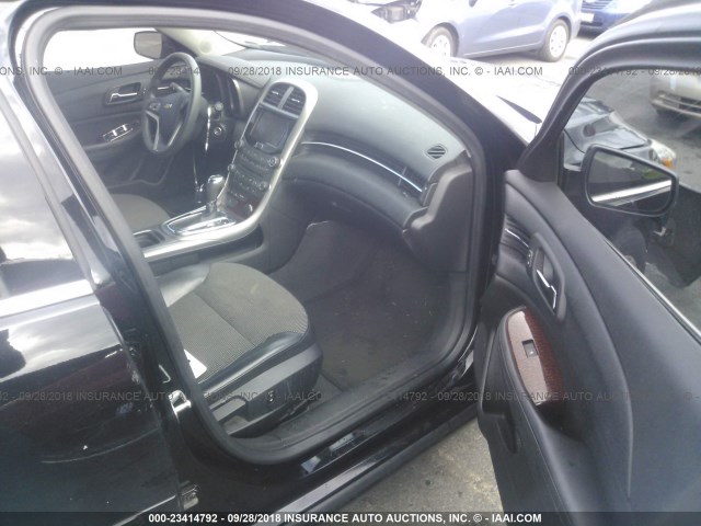1G11C5SA5DU117207 - 2013 CHEVROLET MALIBU 1LT შავი ფოტო 5