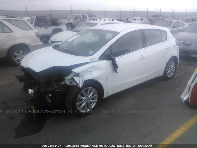 KNAFX5A84F5327453 - 2015 KIA FORTE EX WHITE photo 2