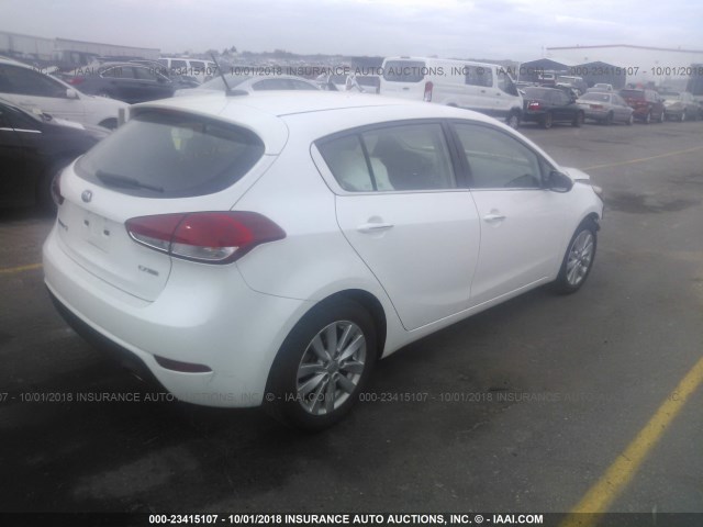 KNAFX5A84F5327453 - 2015 KIA FORTE EX WHITE photo 4