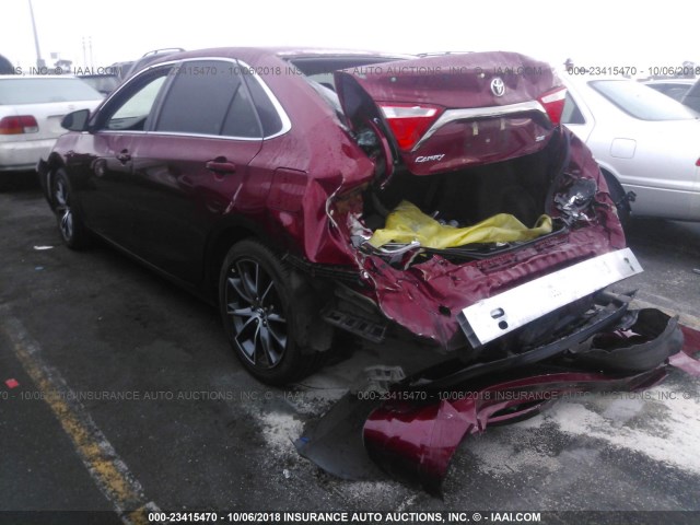 4T1BF1FK0FU898702 - 2015 TOYOTA CAMRY LE/XLE/SE/XSE RED photo 3