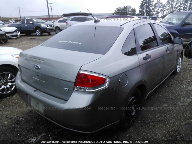 1FAHP35N58W179736 - 2008 FORD FOCUS SE/SEL/SES GRAY photo 4