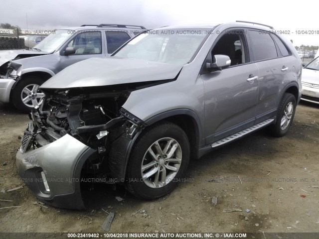 5XYKT4A63FG627336 - 2015 KIA SORENTO LX GRAY photo 2