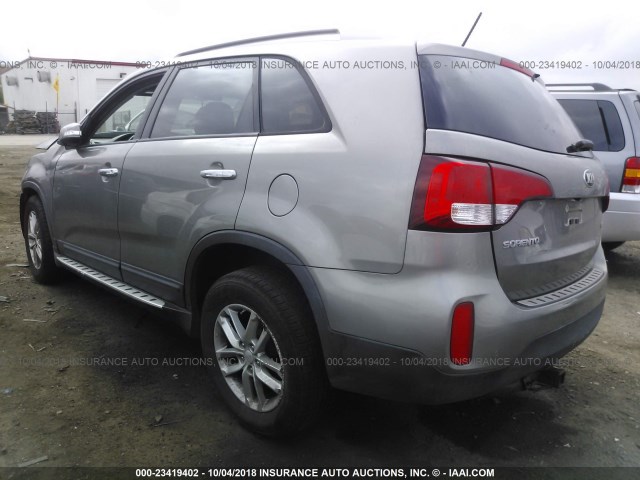 5XYKT4A63FG627336 - 2015 KIA SORENTO LX GRAY photo 3