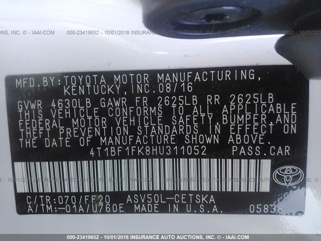 4T1BF1FK8HU311052 - 2017 TOYOTA CAMRY LE/XLE/SE/XSE WHITE photo 9