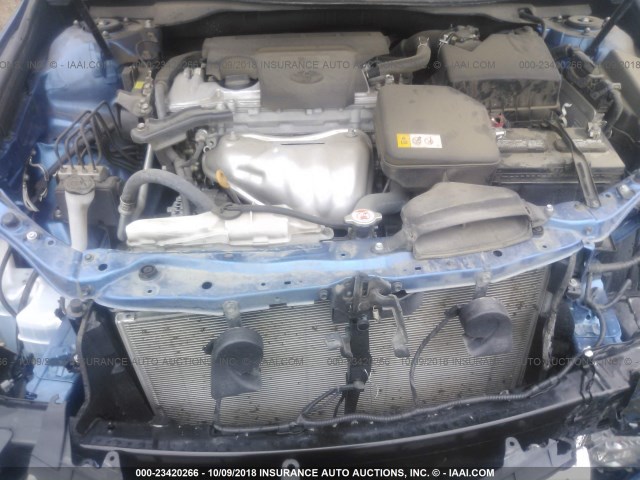 4T1BF1FK8HU633982 - 2017 TOYOTA CAMRY LE/XLE/SE/XSE BLUE photo 10