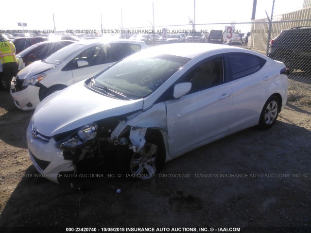 5NPDH4AE2GH714964 - 2016 HYUNDAI ELANTRA SE/SPORT/LIMITED WHITE photo 2