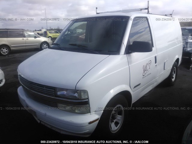 1GCDM19W0YB191972 - 2000 CHEVROLET ASTRO WHITE photo 2