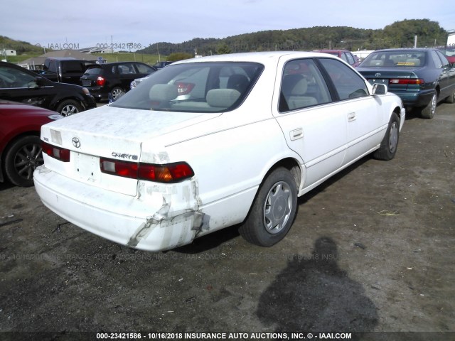 4T1BG22K8XU516605 - 1999 TOYOTA CAMRY CE/LE/XLE WHITE photo 4