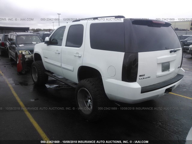 1GKFK13017R241999 - 2007 GMC YUKON WHITE photo 3