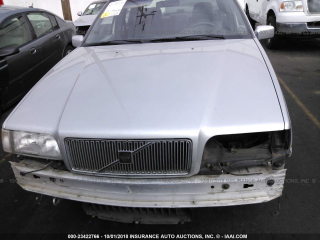 YV1LS5544V2360944 - 1997 VOLVO 850 SILVER photo 6