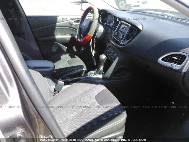 1C3CDFBB8GD684595 - 2016 DODGE DART SXT GRAY photo 5