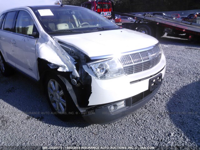 2LMDU88C27BJ04355 - 2007 LINCOLN MKX WHITE photo 6