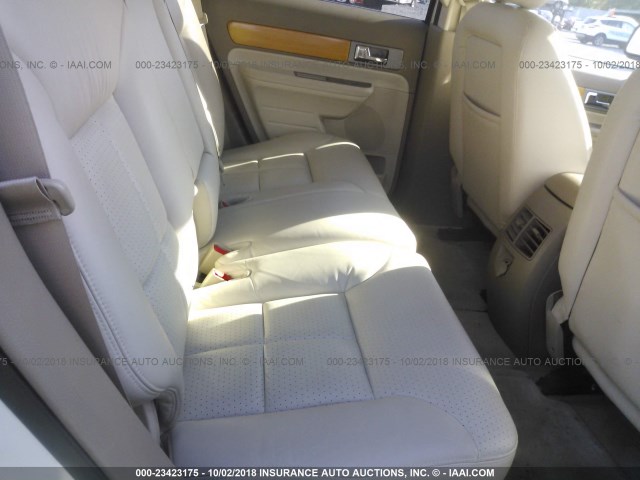 2LMDU88C27BJ04355 - 2007 LINCOLN MKX WHITE photo 8