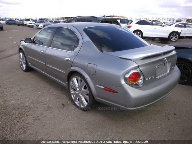 JN1DA31A13T409153 - 2003 NISSAN MAXIMA GLE/SE GRAY photo 3