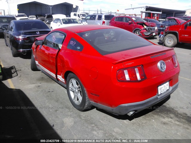 1ZVBP8AM4C5261723 - 2012 FORD MUSTANG RED photo 3