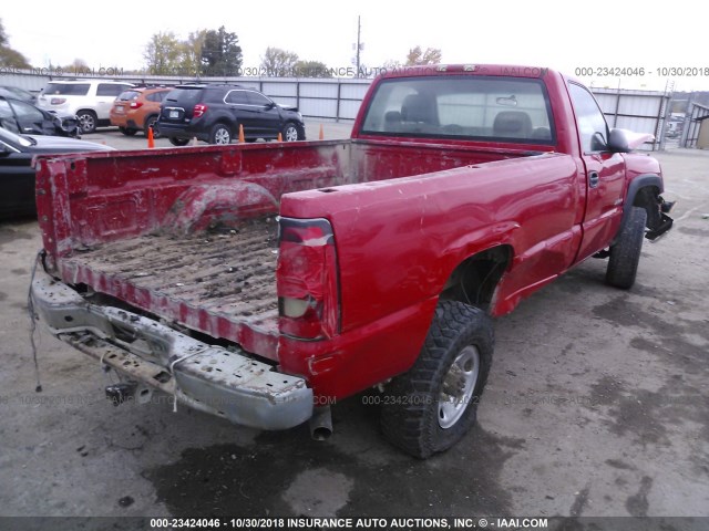 1GCHC24U46E237900 - 2006 CHEVROLET SILVERADO C2500 HEAVY DUTY RED photo 4