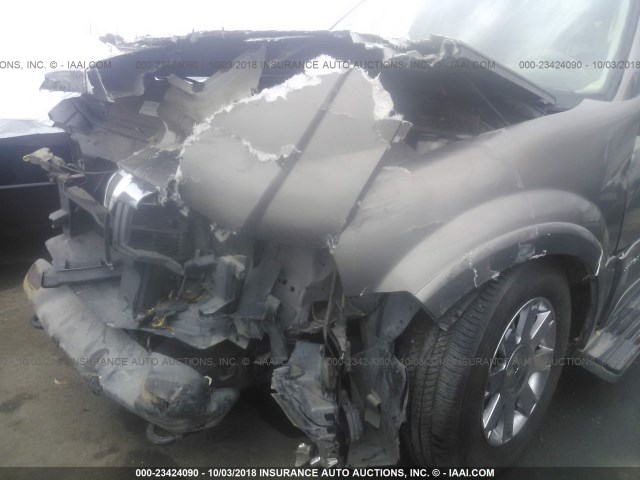 5LMFU27R53LJ51006 - 2003 LINCOLN NAVIGATOR 棕色 照片 6