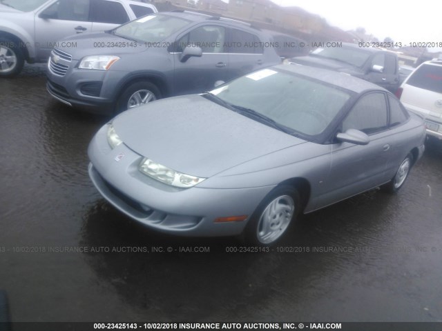 1G8ZH1270WZ257285 - 1998 SATURN SC2 GRAY photo 2