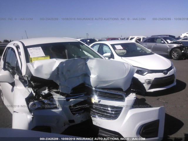 3GNCJNSB3GL254151 - 2016 CHEVROLET TRAX LS WHITE photo 1