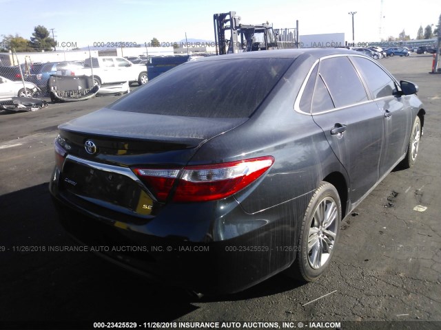 4T1BF1FKXFU089787 - 2015 TOYOTA CAMRY LE/XLE/SE/XSE BLUE photo 4