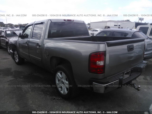 2GCEC13J271541802 - 2007 CHEVROLET SILVERADO C1500 CREW CAB TAN photo 3