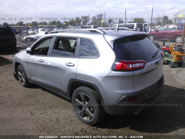 1C4PJLCB2GW287469 - 2016 JEEP CHEROKEE LATITUDE SILVER photo 3