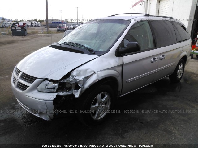 2D4GP44L46R778762 - 2006 DODGE GRAND CARAVAN SXT SILVER photo 2