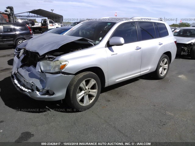 JTEYK3EH6A2100750 - 2010 TOYOTA HIGHLANDER LIMITED SILVER photo 2