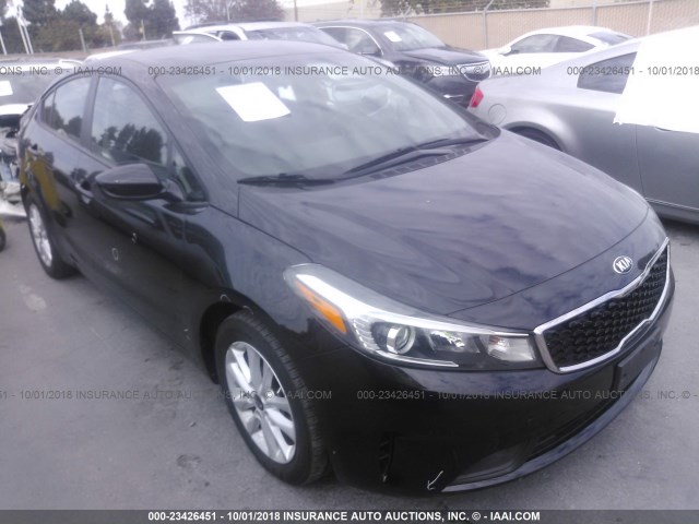 3KPFL4A74HE090583 - 2017 KIA FORTE LX/S BLACK photo 1