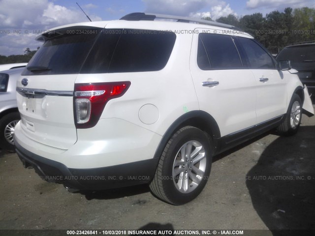 1FMHK7D89CGA71033 - 2012 FORD EXPLORER XLT WHITE photo 4