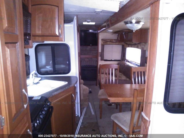 1UJBJ0BR7B1DL0140 - 2011 JAYCO OTHER  WHITE photo 8