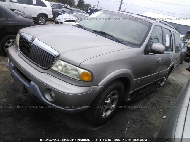 5LMFU28R91LJ08364 - 2001 LINCOLN NAVIGATOR SILVER photo 2